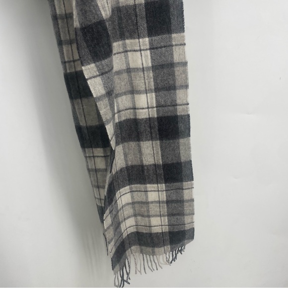 NEW Kiltane Of Scotland Wool Black Gray Fringe Scarf Fall Winter Warm Soft Gift - Picture 1 of 11